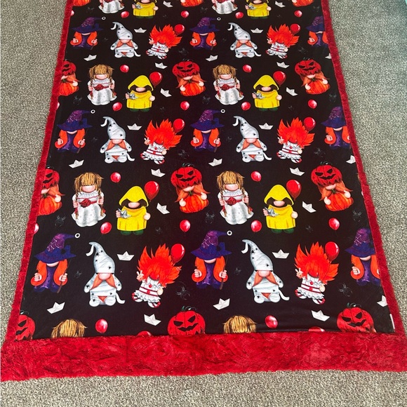 Plush Halloween Theme Minky Blanket, Spooky Gnomes Minky Blanket Adult - Picture 2 of 7